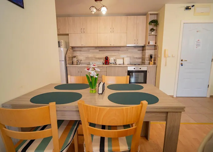 The Sea Balcony - 1bd By Flat Mаnager 아파트 부르가스